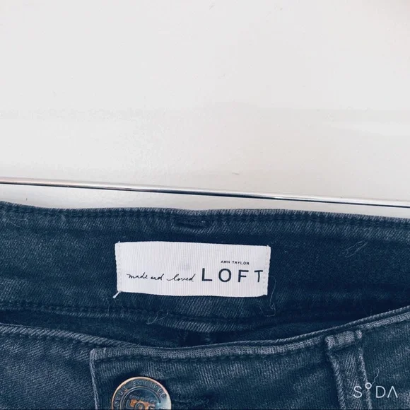 Loft by Ann Taylor ankle black jeans size 8 - Picture 3 of 5